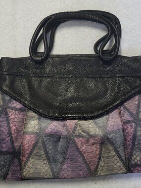 Aimee Kestenberg Black Pebbled Leather Handle Purse Bag Purple Geometric
